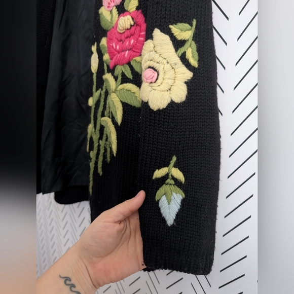 Vintage Jessika classic floral embroidery black cardigan button up grandma - Picture 11 of 12